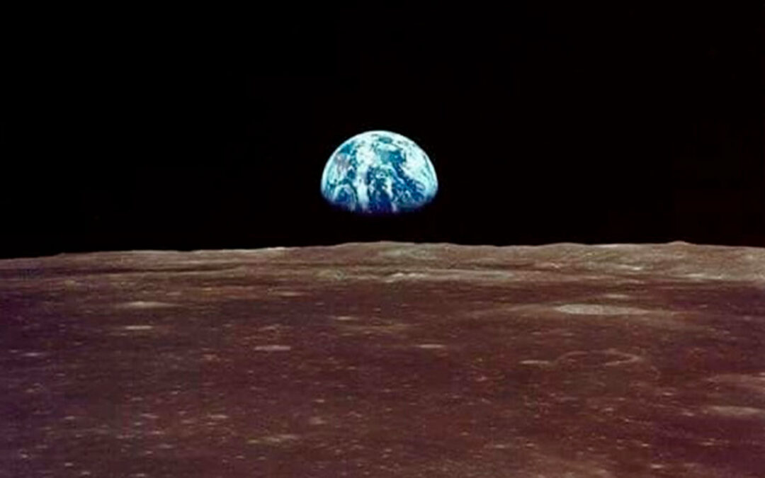 Astroled: El homenaje de LG por el 54º aniversario de la llegada del hombre a la luna