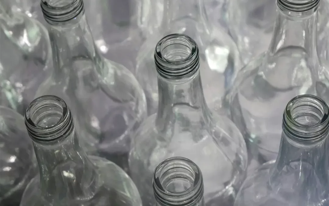 Recicla y dale una nueva vida a tus botellas de vidrio