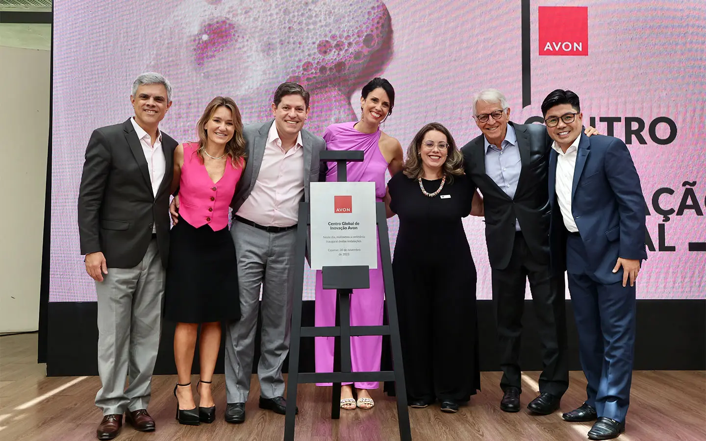 Avon inauguró un Centro de Innovación Global en Cajamar, Brasil