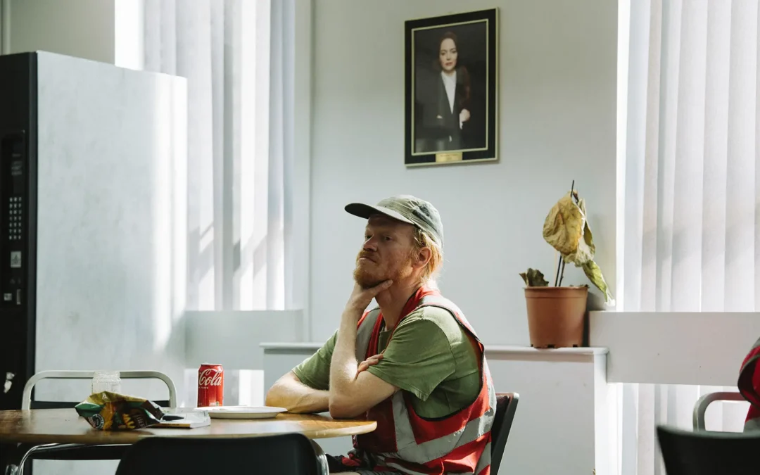 Bugonia: la nueva apuesta inquietante de Yorgos Lanthimos