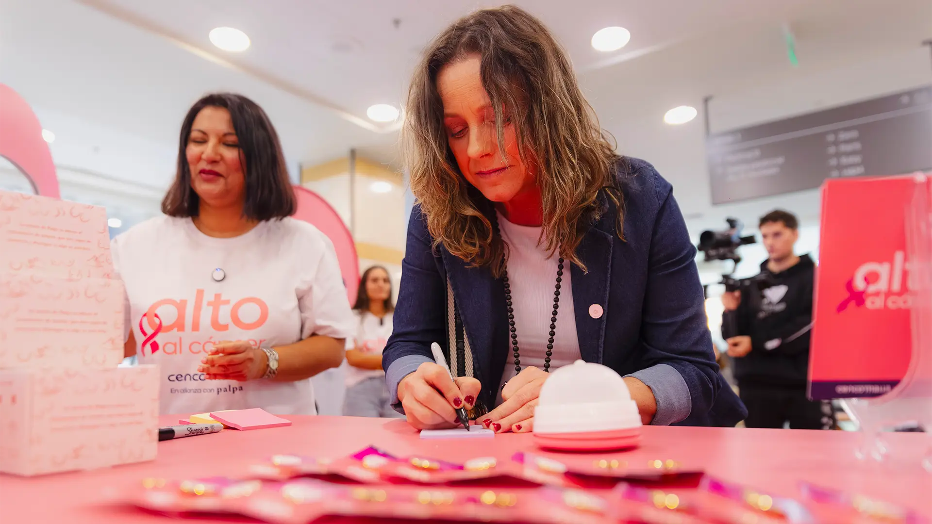 Cenco Malls cumple más de una década promoviendo la detección temprana del cáncer de mama