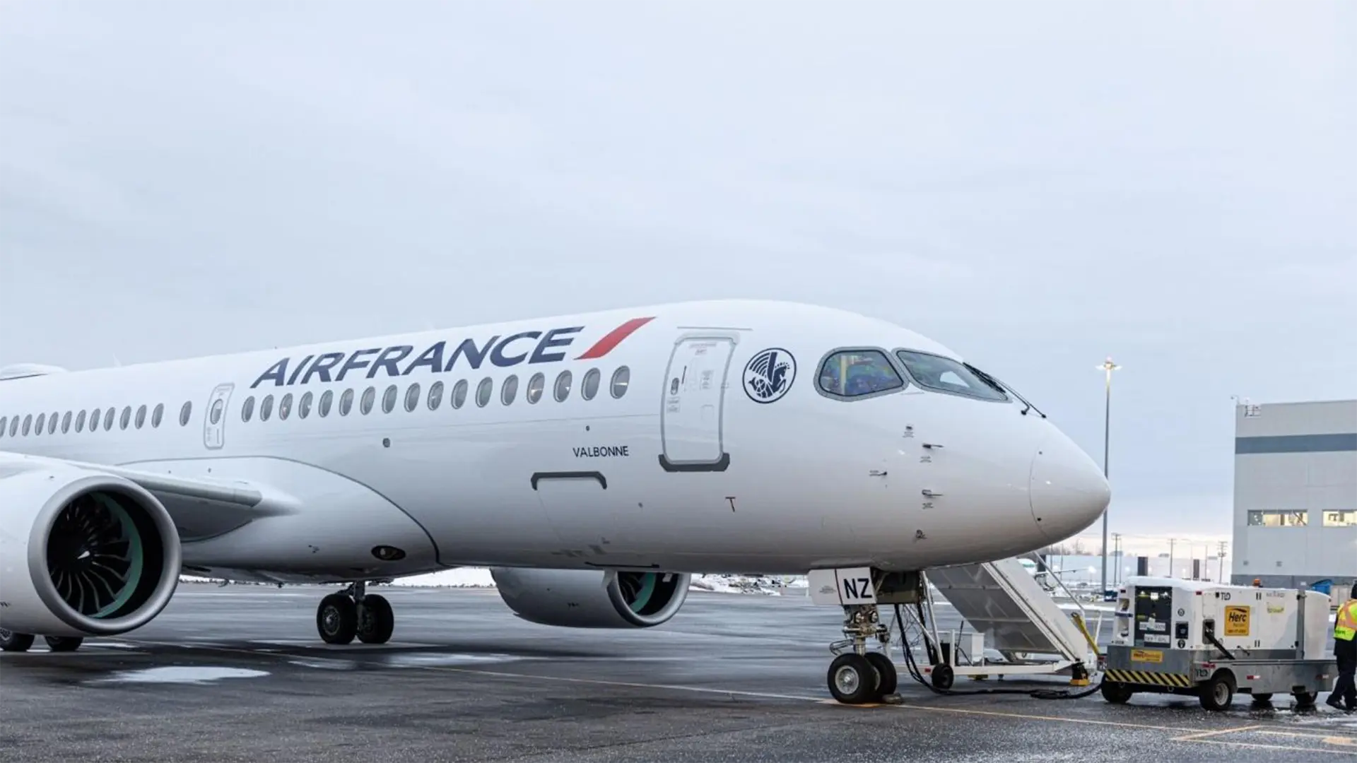 Air France Avanza en la renovación de su Flota con la Llegada del 50º Airbus A220 y del 40º Airbus A350